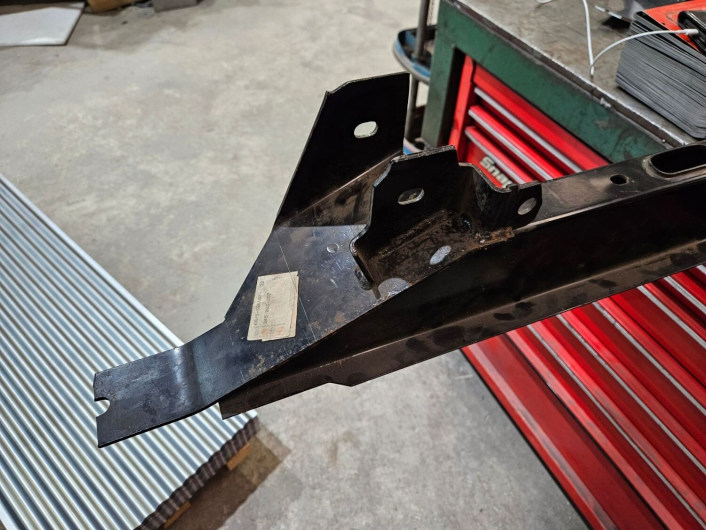 Type 25 Rear Inner Trailing Arm Mount Bracket - Right